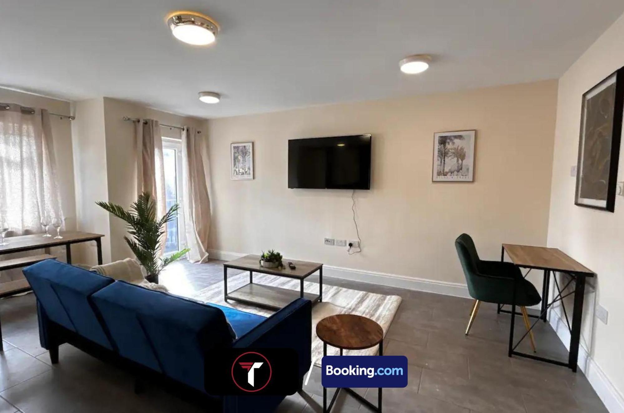 Stylish 2 Bedroom Flat By Tara Stays Short Lets & Serviced Accommodation Watford With Free Parking & Nearby Warner Studios Εξωτερικό φωτογραφία